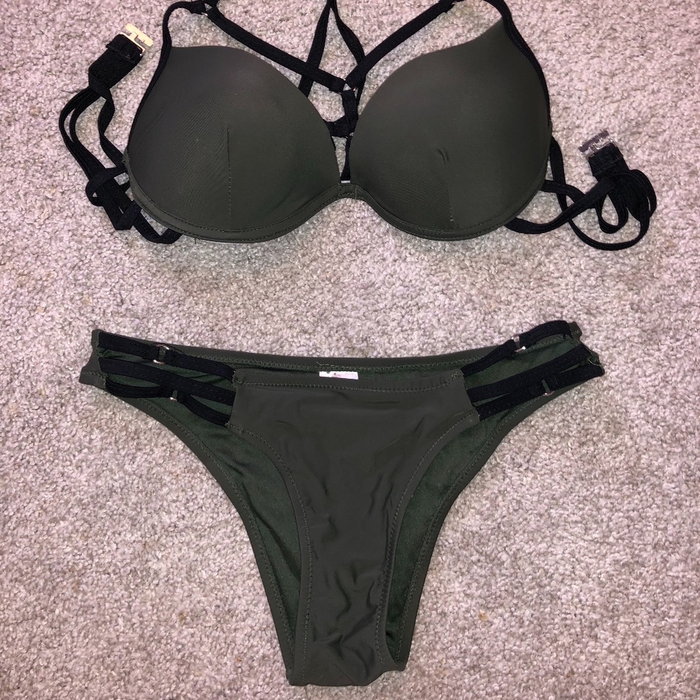 Bathing suit